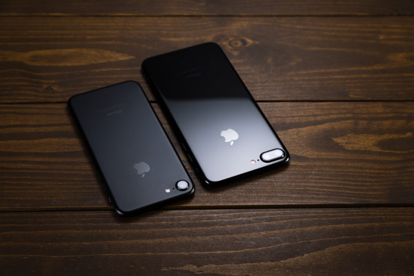 iPhone8と8Plus